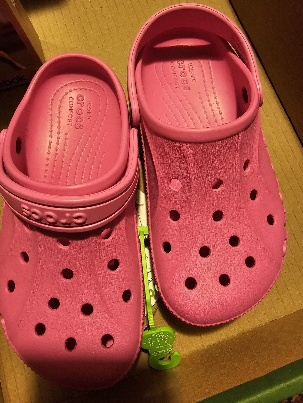 NWT Pink Fuchsia CROCS Ralen Clogs J3⁸ Juniors 3